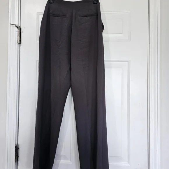 Aritzia Sonata  Wilfred Pants Size 4 Pants Made from Creppette Material Grey - Picture 2 of 12